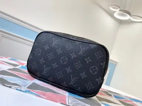 WIS LOUIS POUCH PM VUITTON TOILETRY 0701